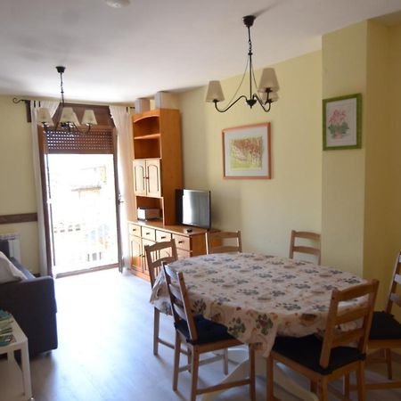 Apartamento Pena Erata Appartement Biescas  Buitenkant foto