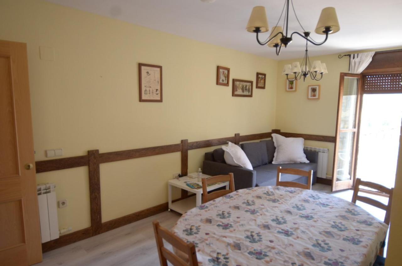 Apartamento Pena Erata Appartement Biescas  Buitenkant foto